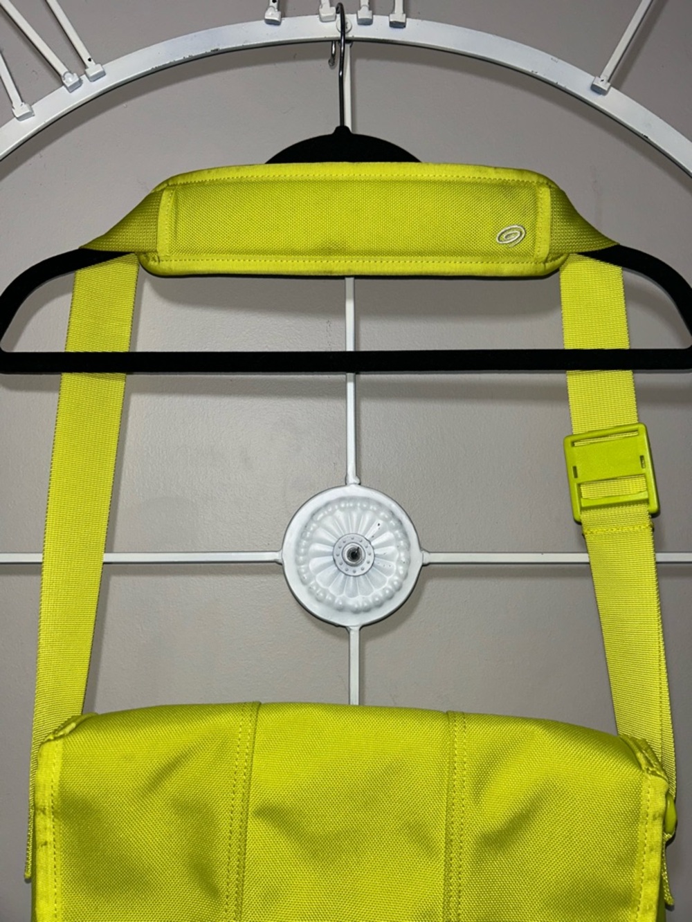 Timbuk2 High-Visibility Yellow Messenger Bag -Unicolor Line in Sulphur Colorway - Picture 4 of 12